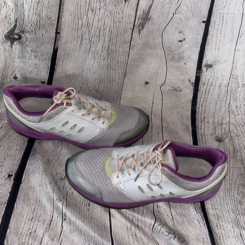 Vionic Venture Silver/Purple Tennis Shoe Size 8 Comfort Quality Support Size 8
